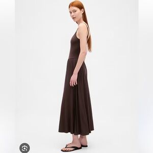 Gap Scoop Neck Maxi Dress